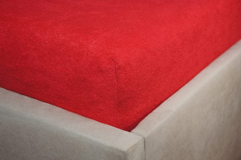 Prześcieradło frotte z gumką czerwone 120x200